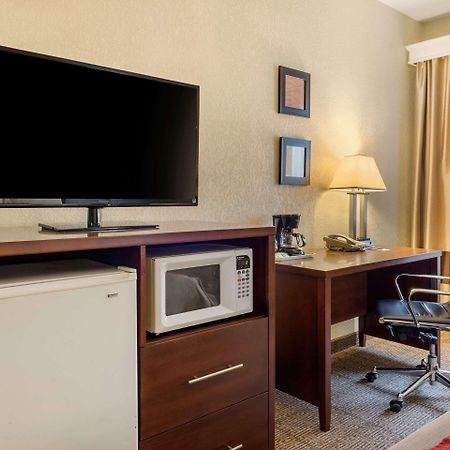 Comfort Inn Warren I-69 Buitenkant foto