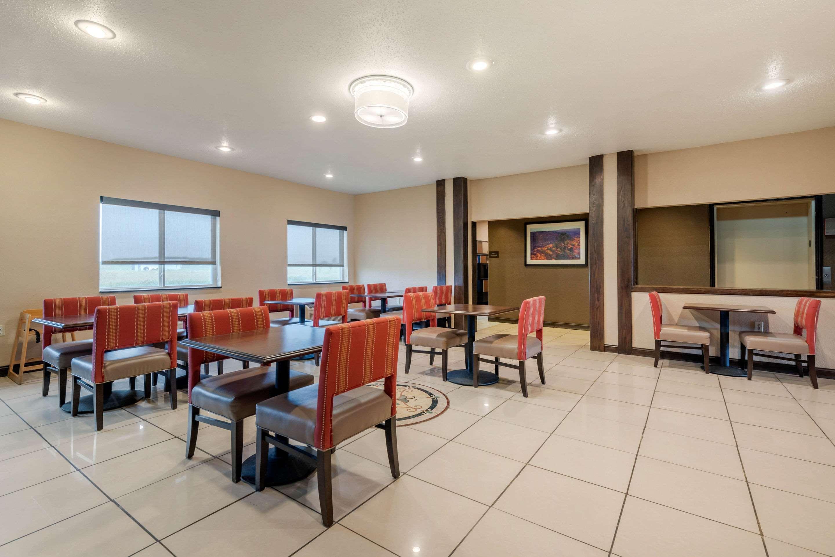 Comfort Inn Warren I-69 Buitenkant foto